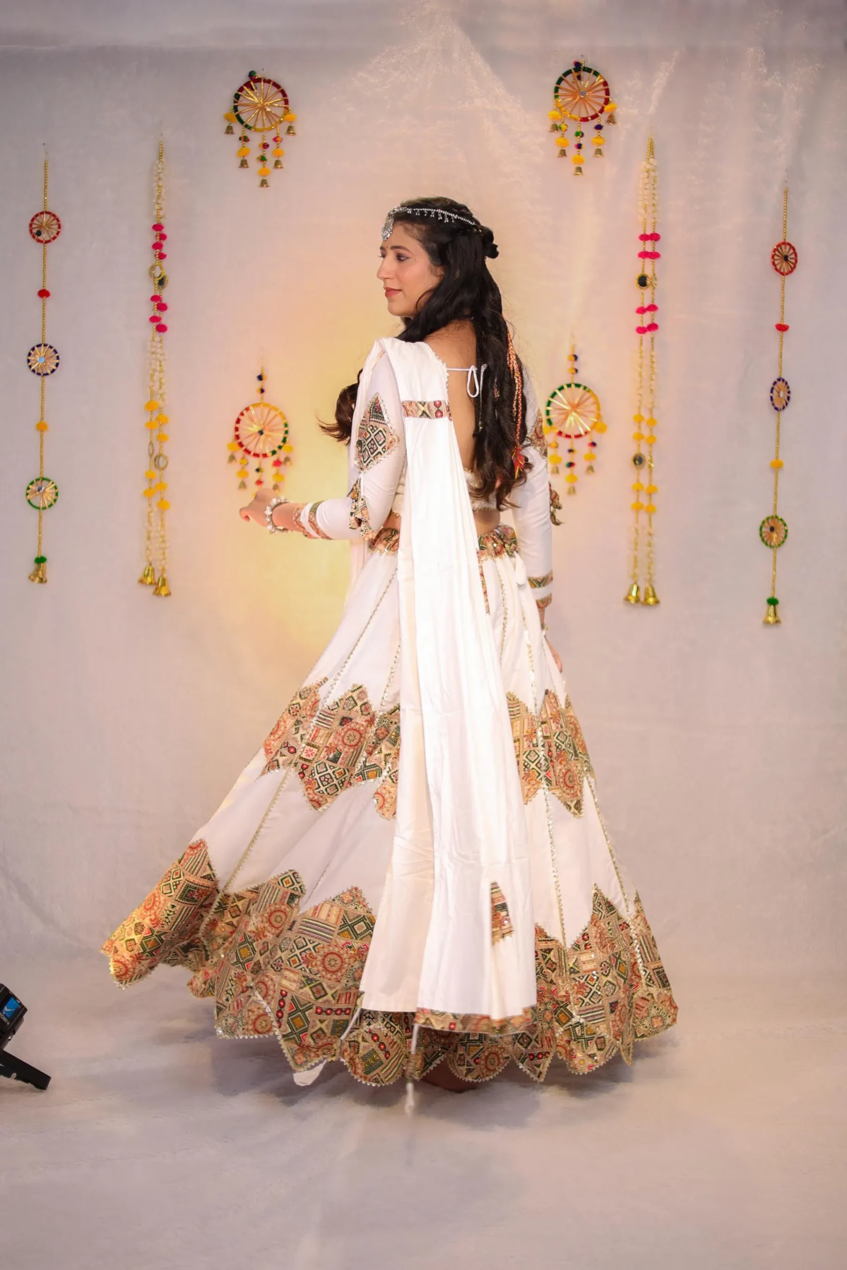 White Traditional Embroidered Ghagra Choli with Dupatta - Image 4
