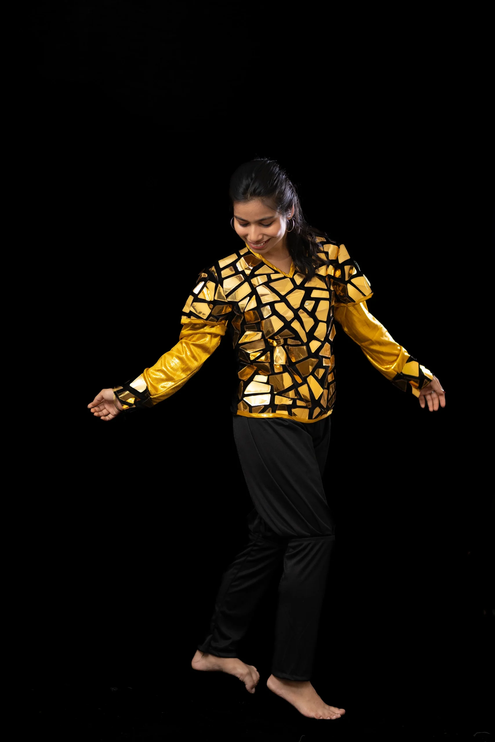 Golden Mirror Dance Costume - Image 2