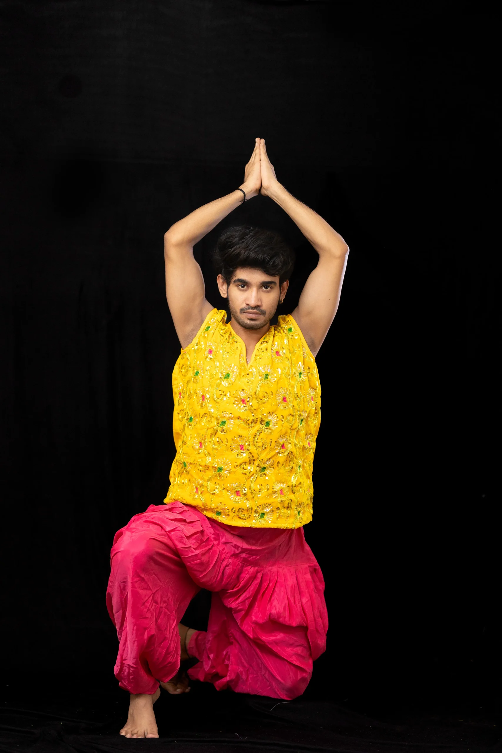 Yellow Sequin Kurta with Pink Dhoti – Men’s Dance Costume - Image 5